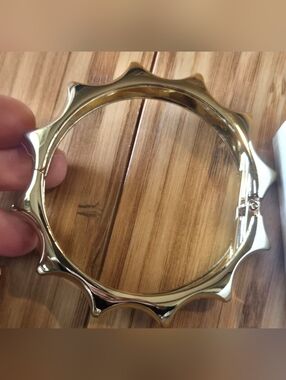 Bay To Baubles Gold Spike-Edge Bangle Bracelet